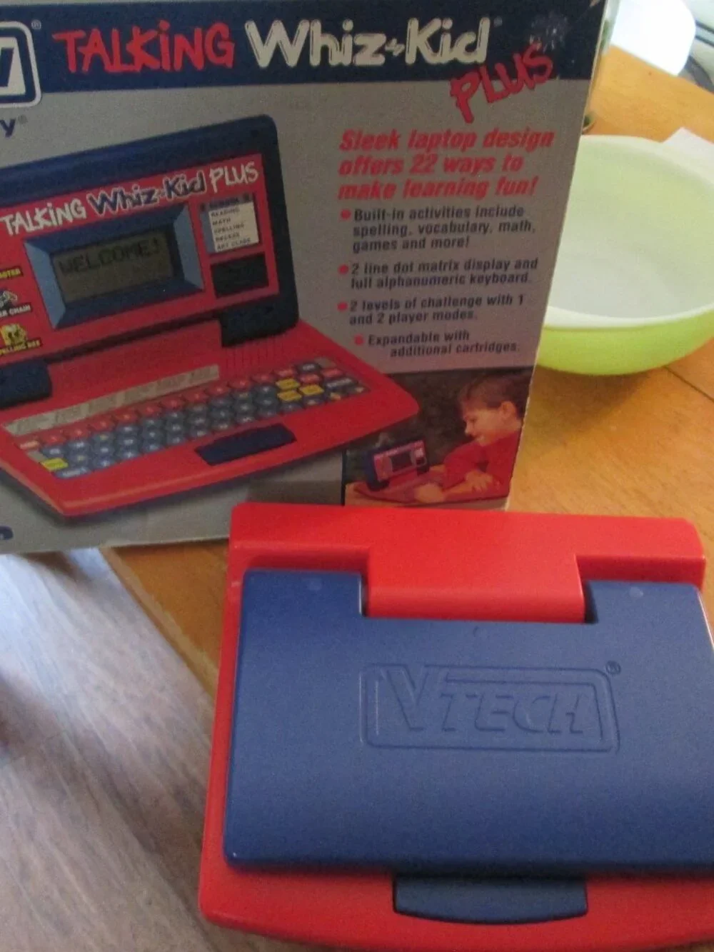 vtg V tech Talking Whiz Kid Plus contains over 800 words mint in box with instuc